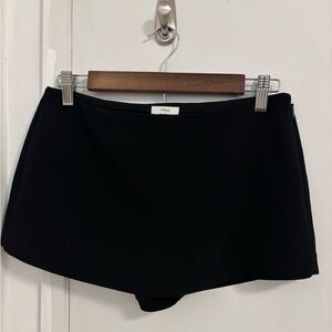 Aritzia Wilfred Jewel Skort | Size 4 | NWOT | Black